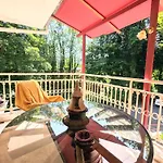 D'hotes La Foret Bed & Breakfast *