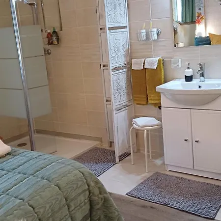 D'hotes La Foret Bed & Breakfast *