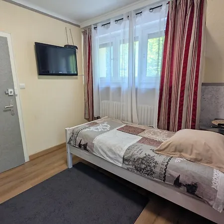 D'hotes La Foret 롱위