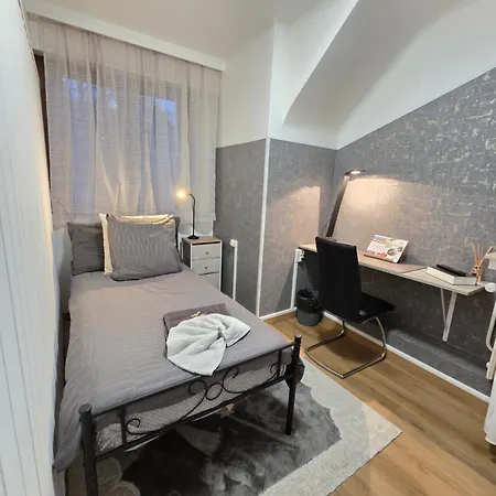 D'hotes La Foret فندق مبيت وإفطار لونغواي